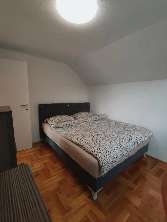 Apartman-vikendica Mihajlović