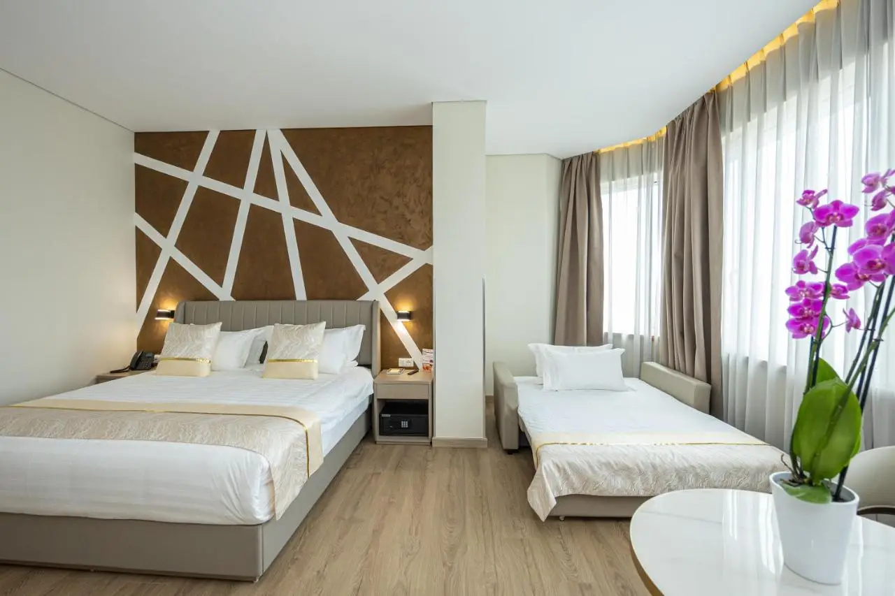 Sky Hotel Tirana