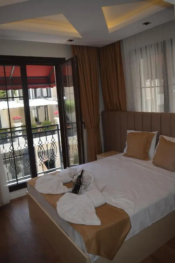 Garden Elisa Hotel