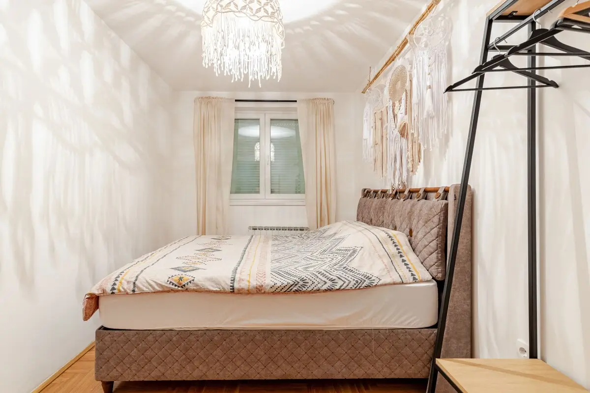 2BDR Modern Loft -
 Mountain View and Free Parking