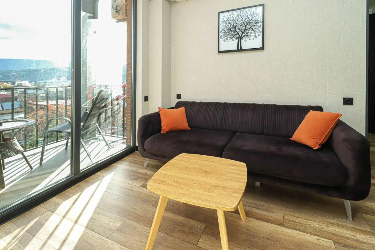 Luxurious 3BR Apartment W Stunning views