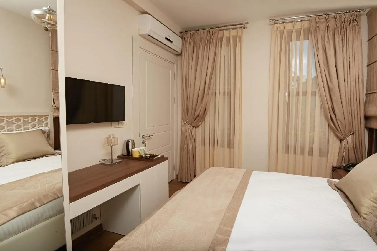 Arart Hotel