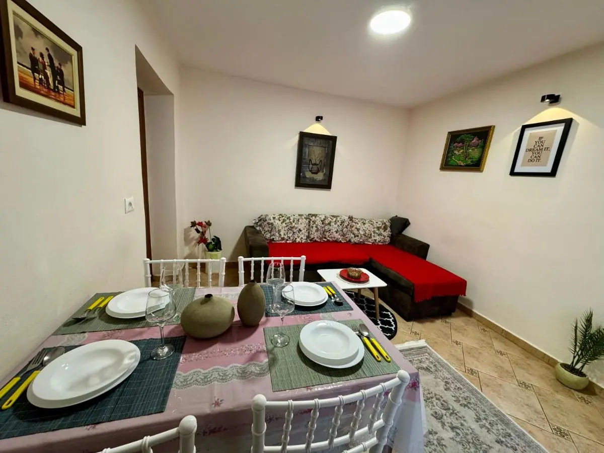 Skerdi’s Apartment - City Center