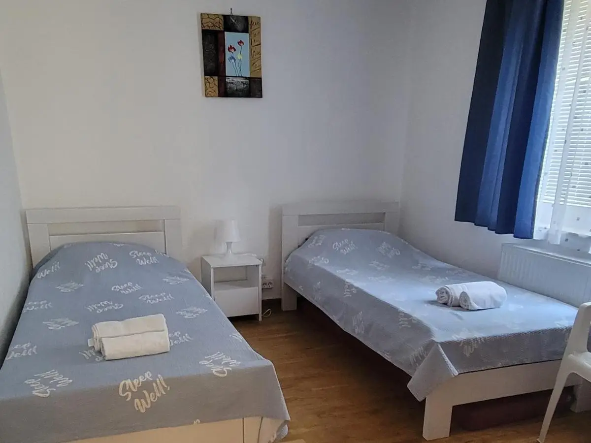Apartment Dzeni