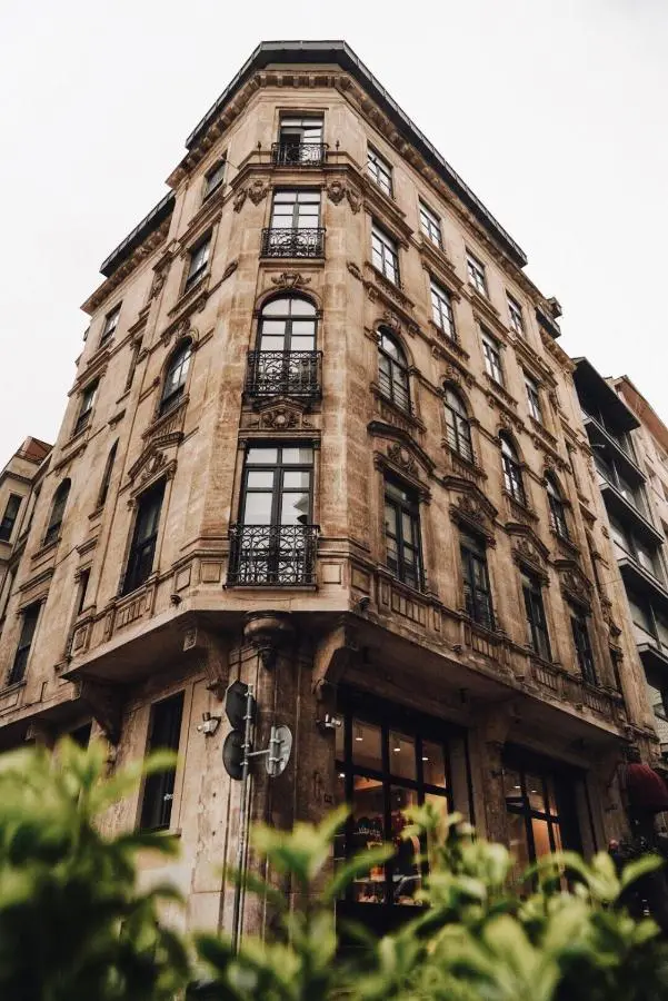 GALATA M84