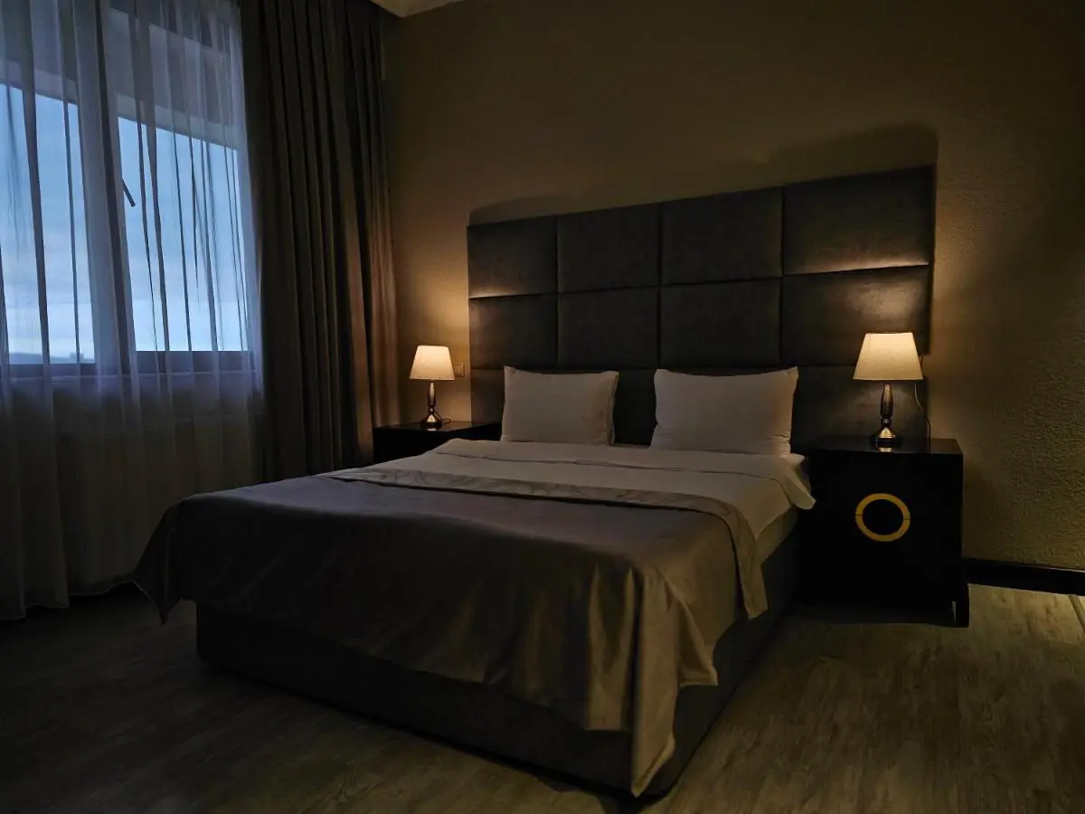 Crown Apartments
