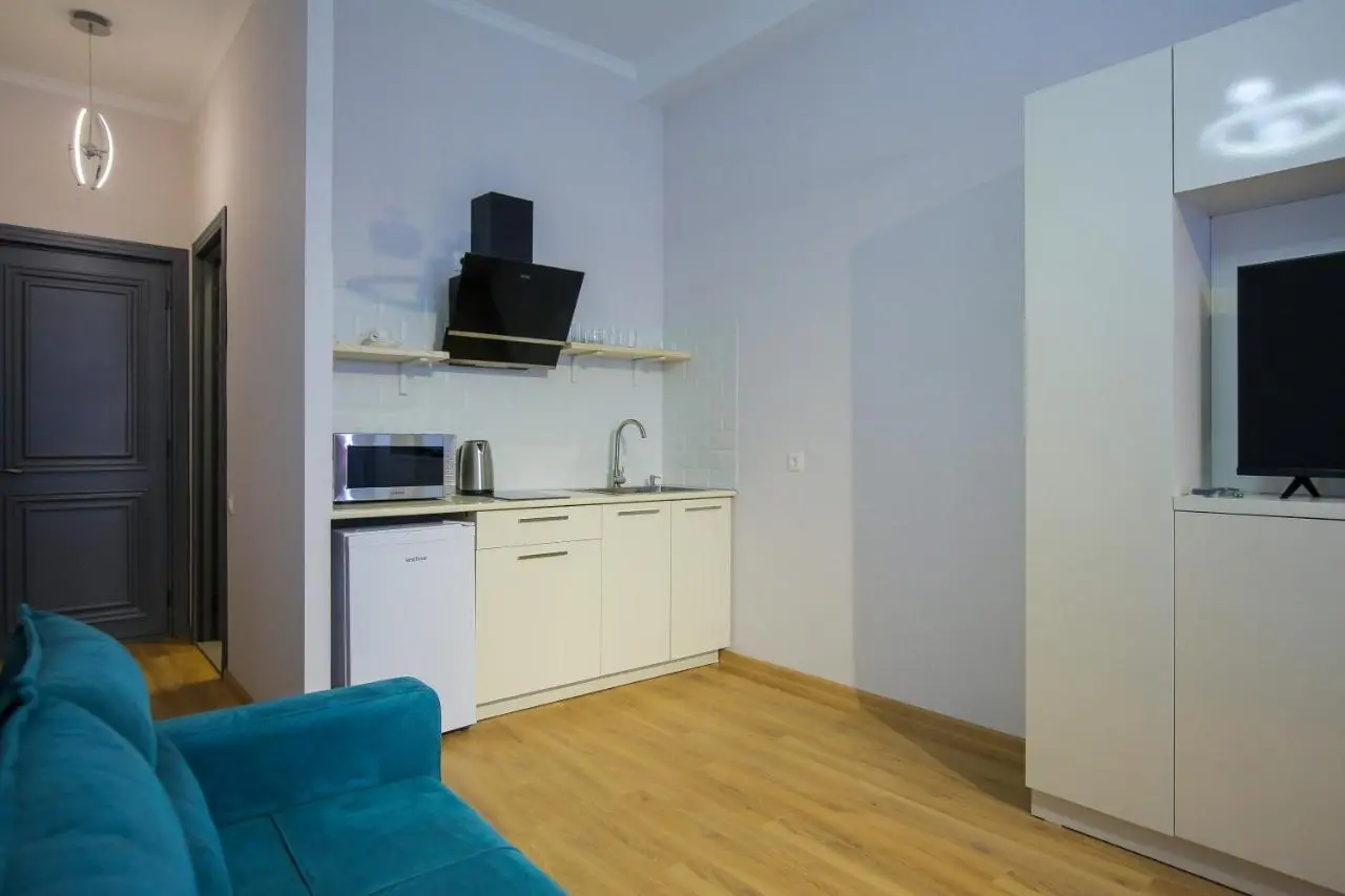 Seventh Floor Apartment