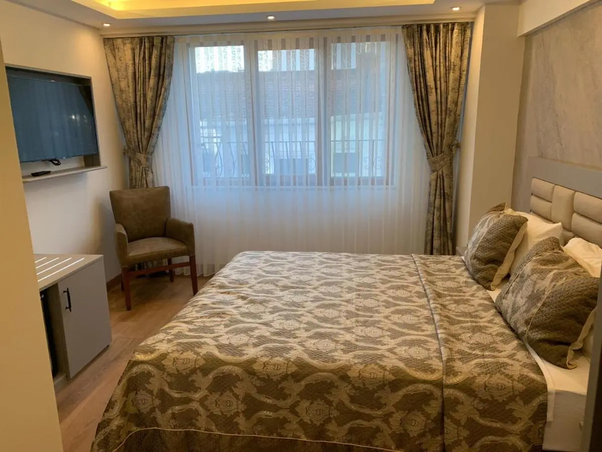Regency World Hotel