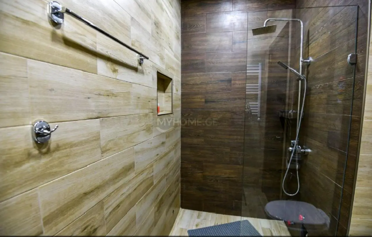 Freedom Square Apartment