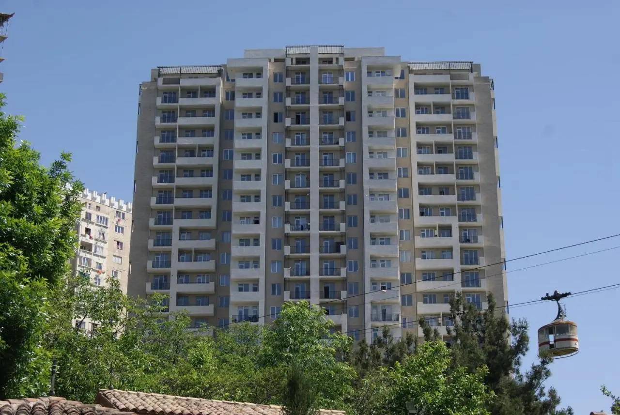Vazi Aparthotel