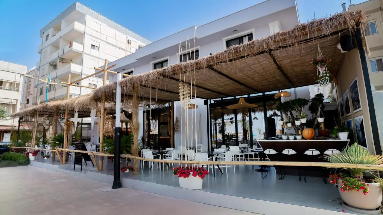 Hotel Saly