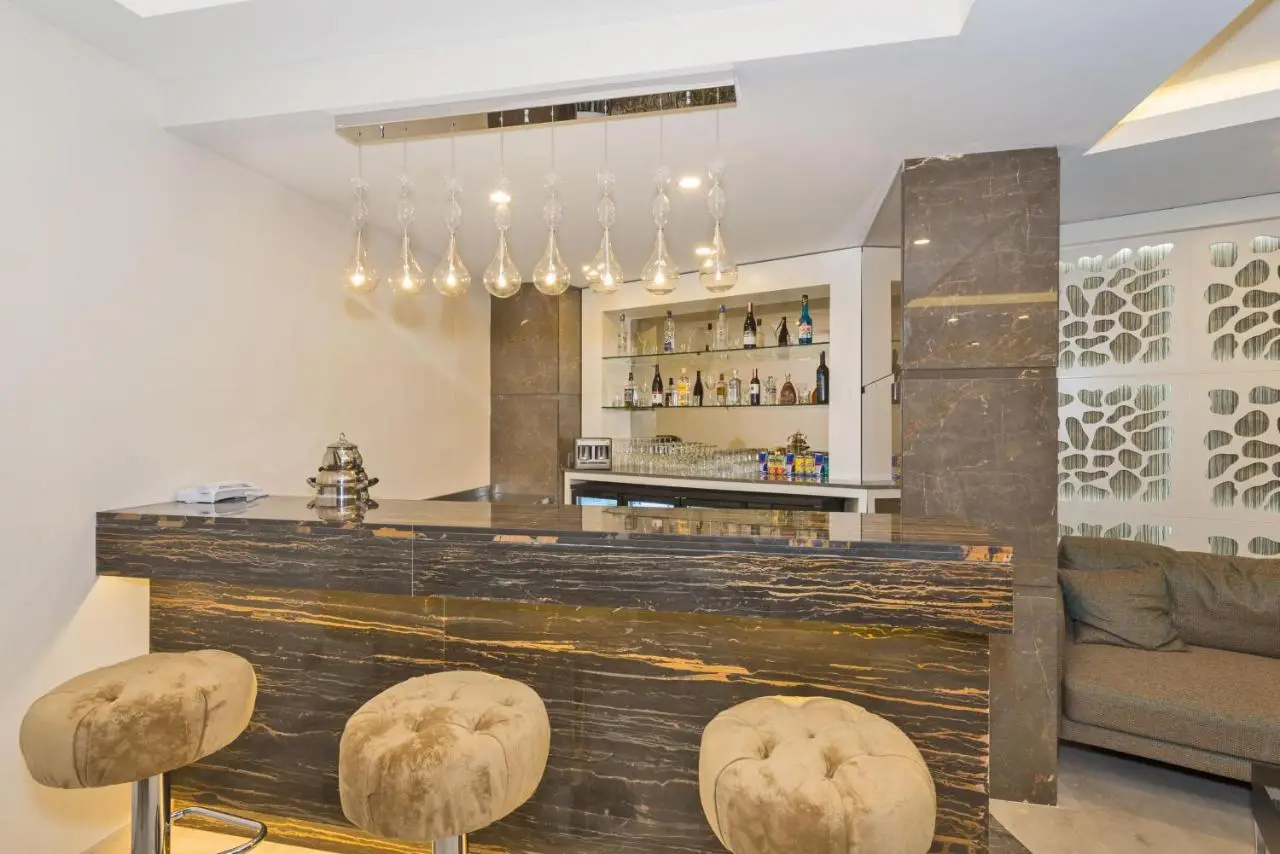 Bisetun Hotel