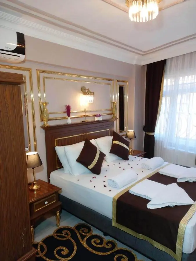 Emirhan Guesthouse & Suites