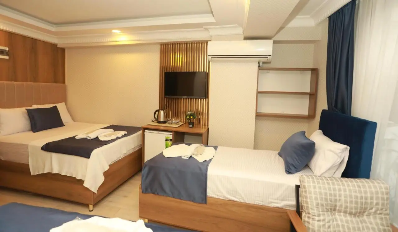 IMMORTELLE HOTEL lord sophiha