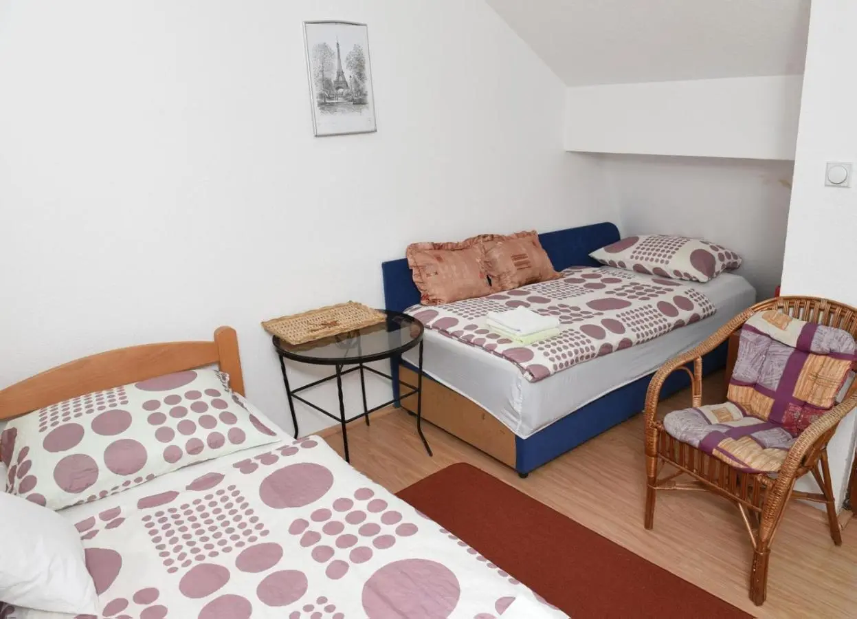 Guesthouse Ema