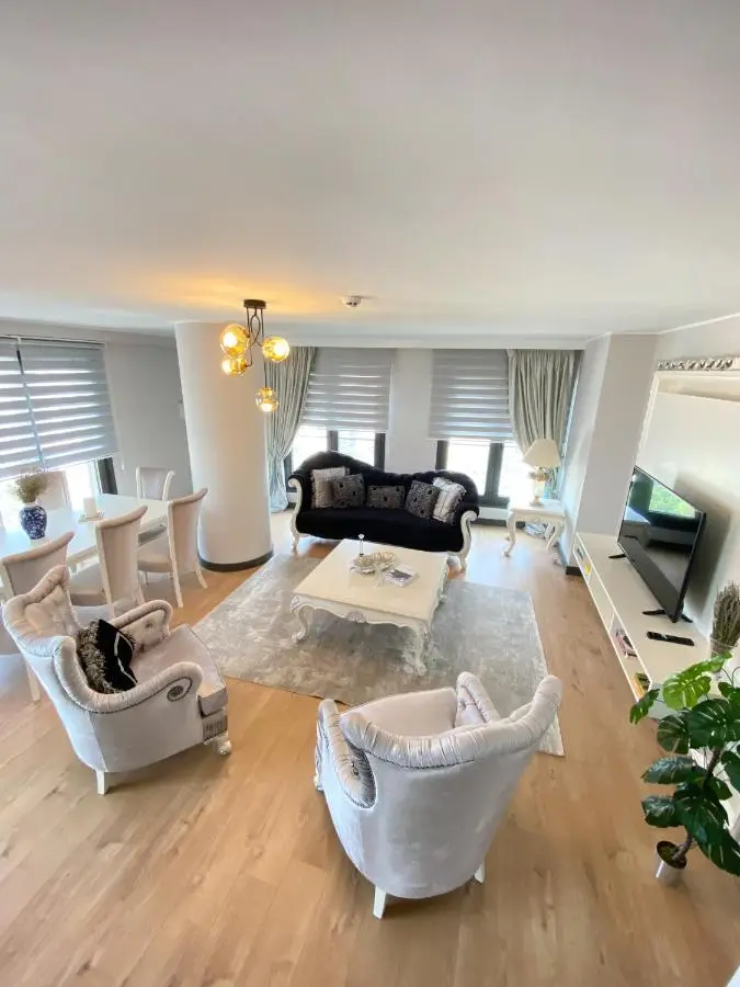 Luxury Duplex with Terrace Apartment by Siena Suites
