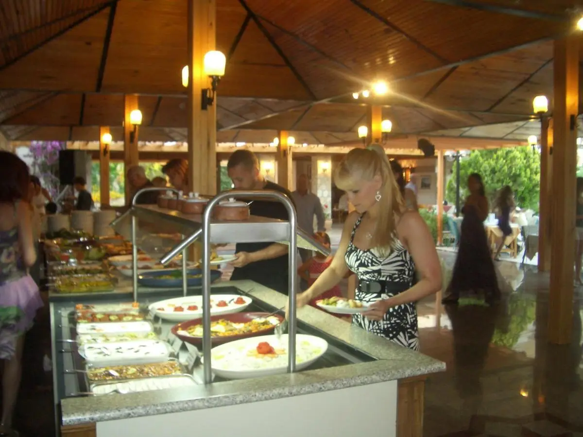 Perdikia Beach
