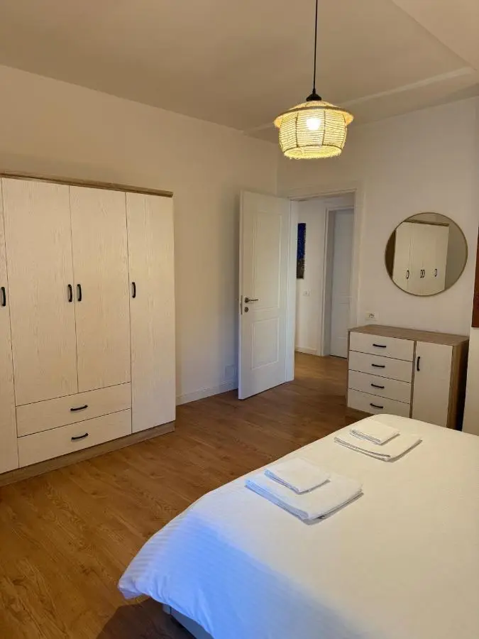 Proper Apartment 1