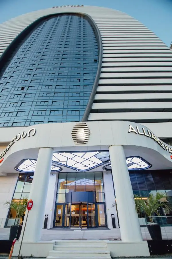 Your Sunshine Apartments in Alliance Palace