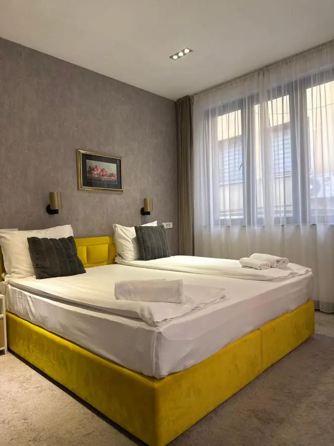 Deluxe Nortel Hotel