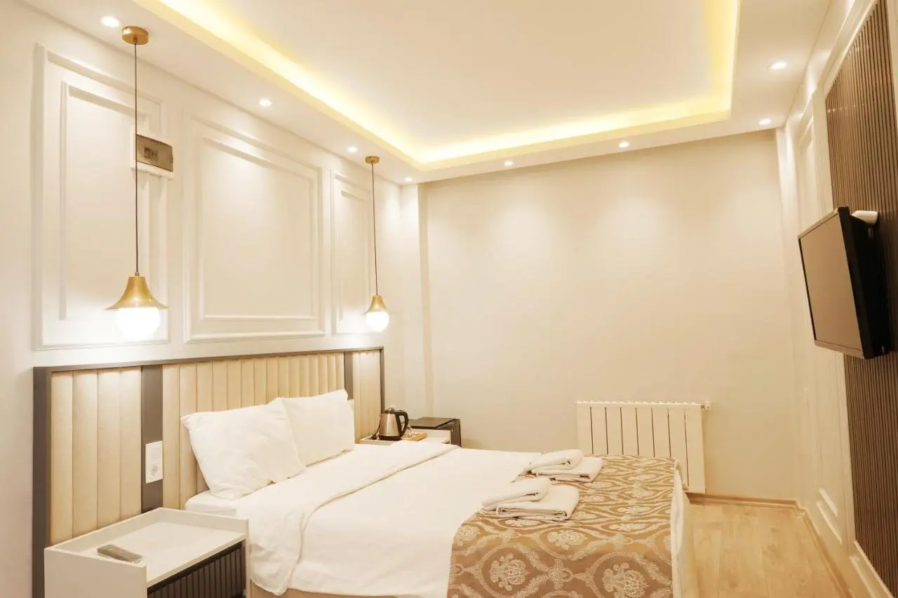 Ararat Hotel