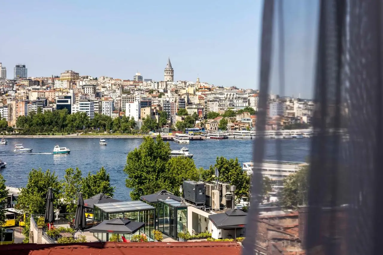 Sistina Old City Hotel