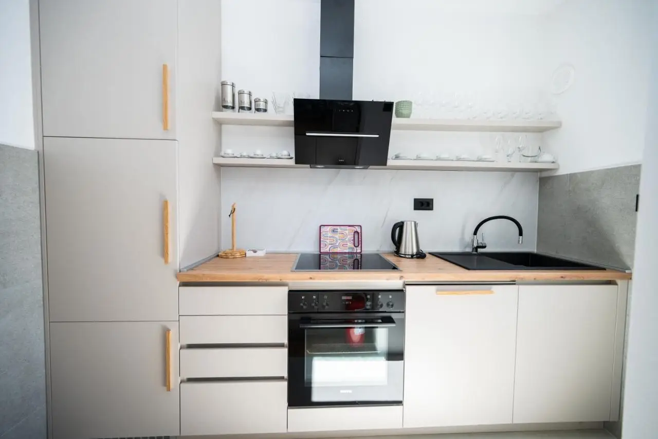 Design 150m2 Three-Bedroom Apartment - Titova Street