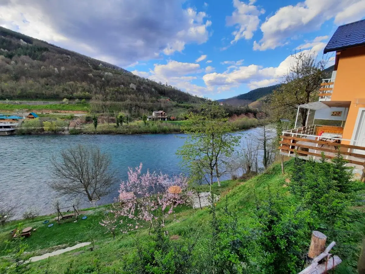 Apartmani Vila na Drini