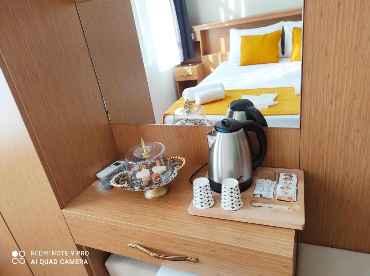 Lebon Hotel-Special Class