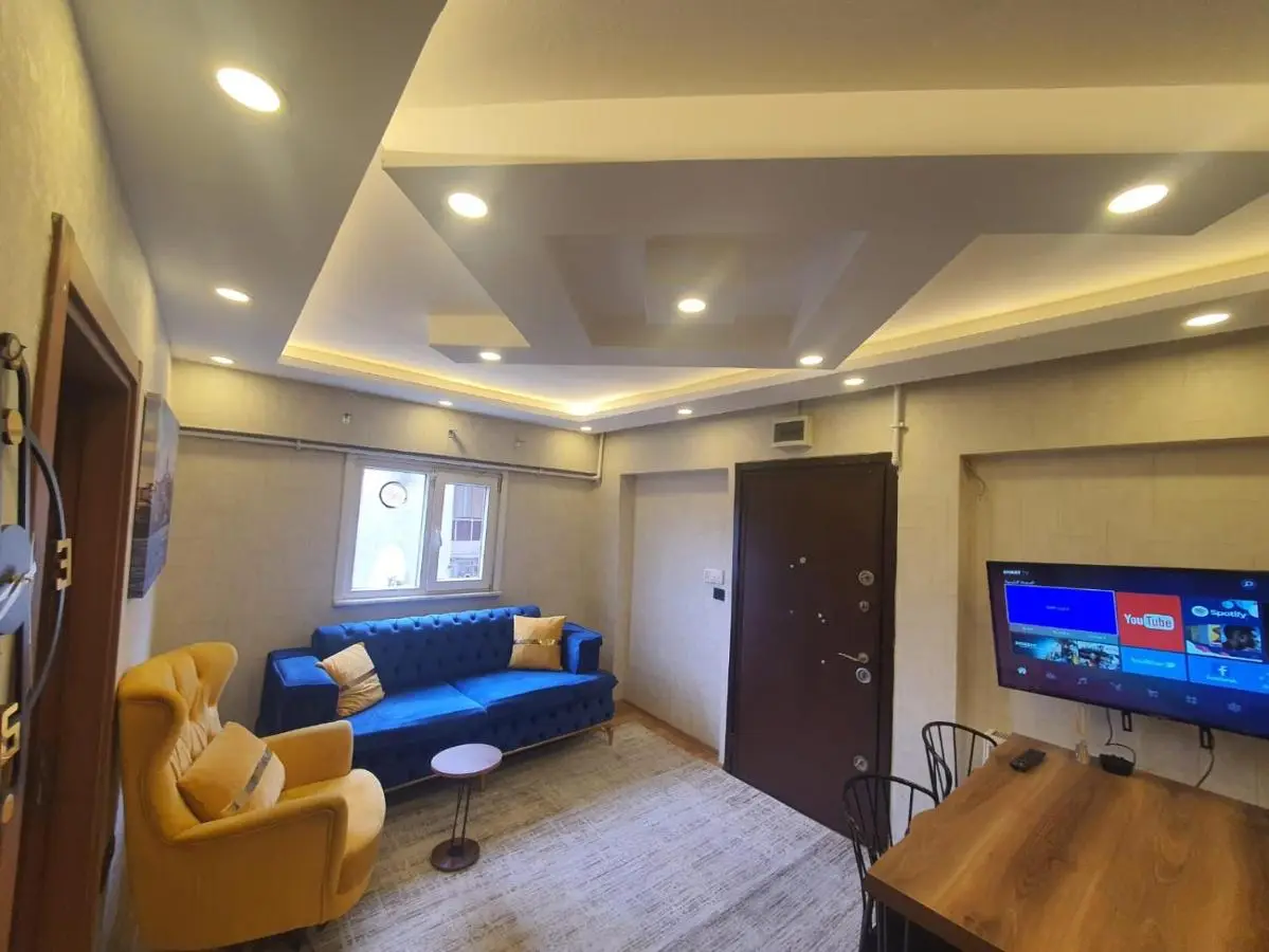 FINDIKZADE SEASIDE FLATS in lively Fatih area very near metro and tourist sights