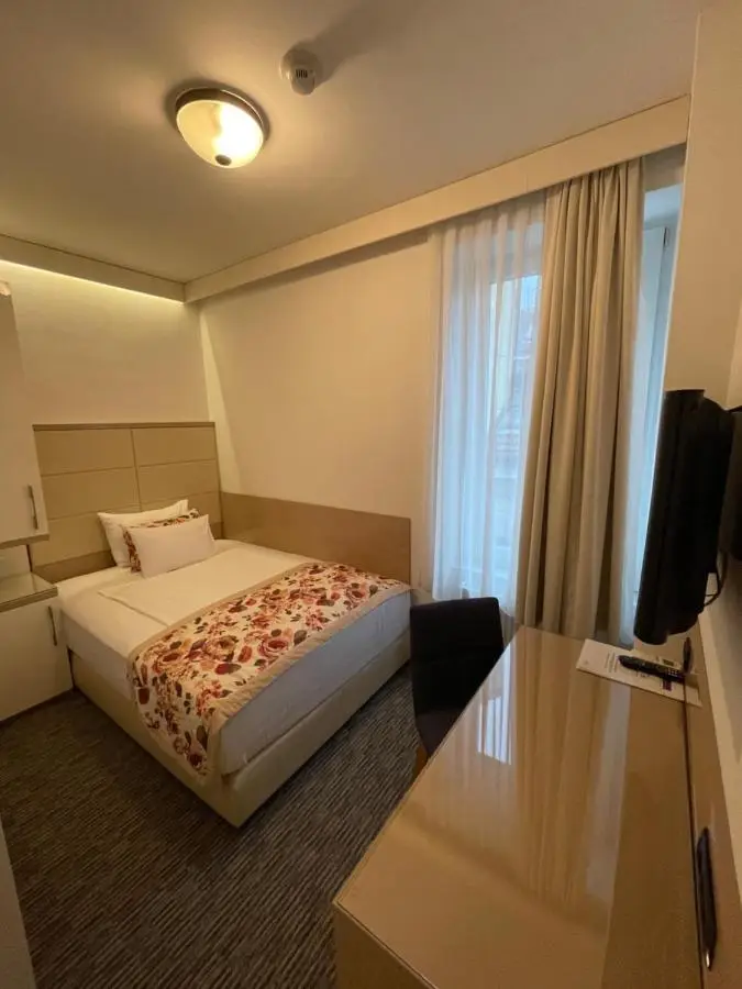 Old Town Hotel