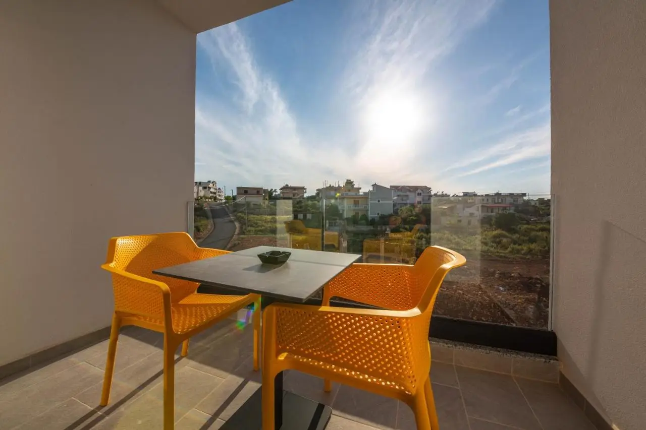 Lake View Rooms Ksamil