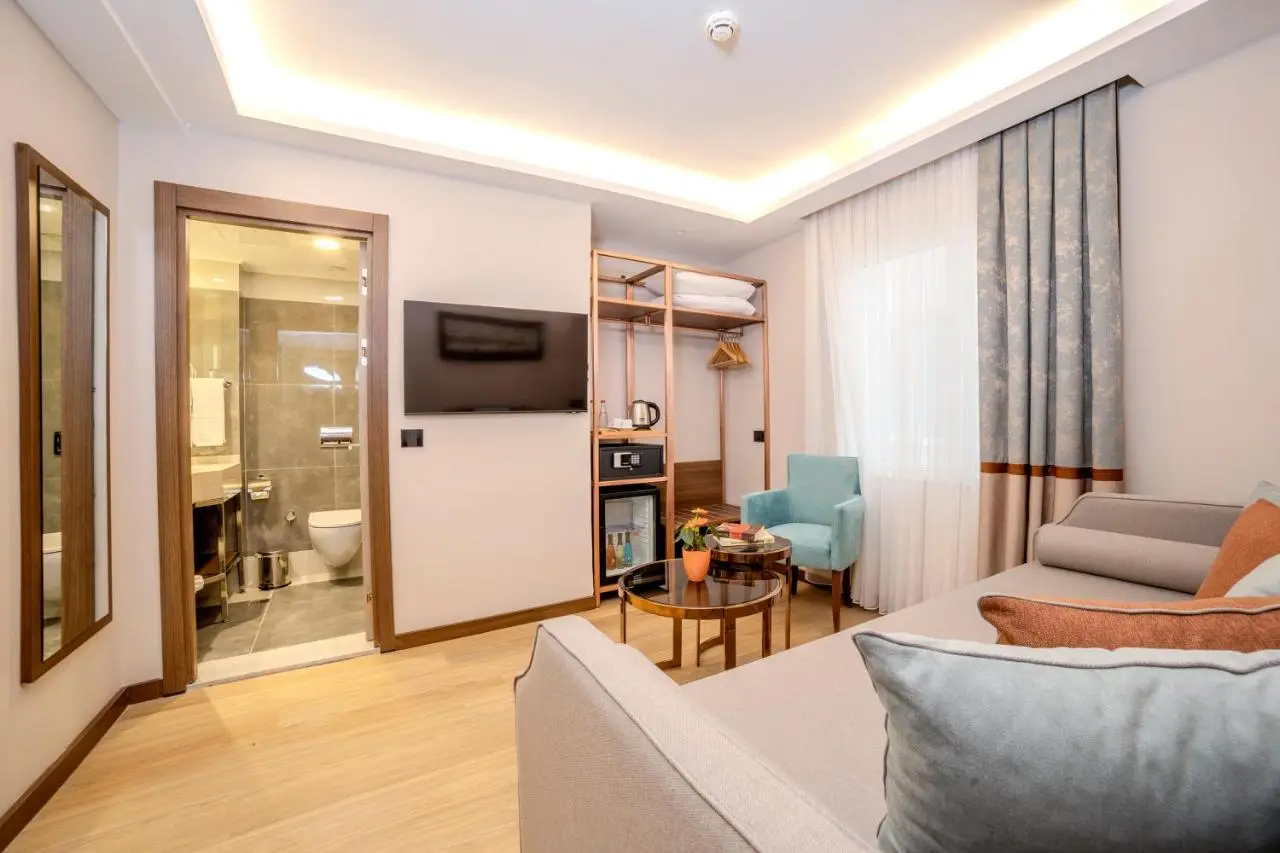 Grand Hilarium Hotel