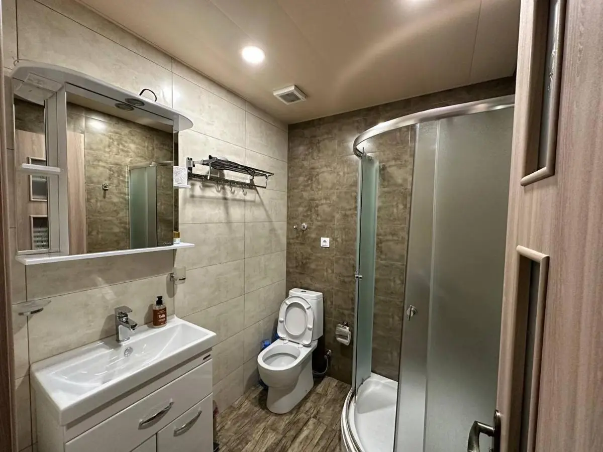 5 Rooms near 300 Aragveli metro station