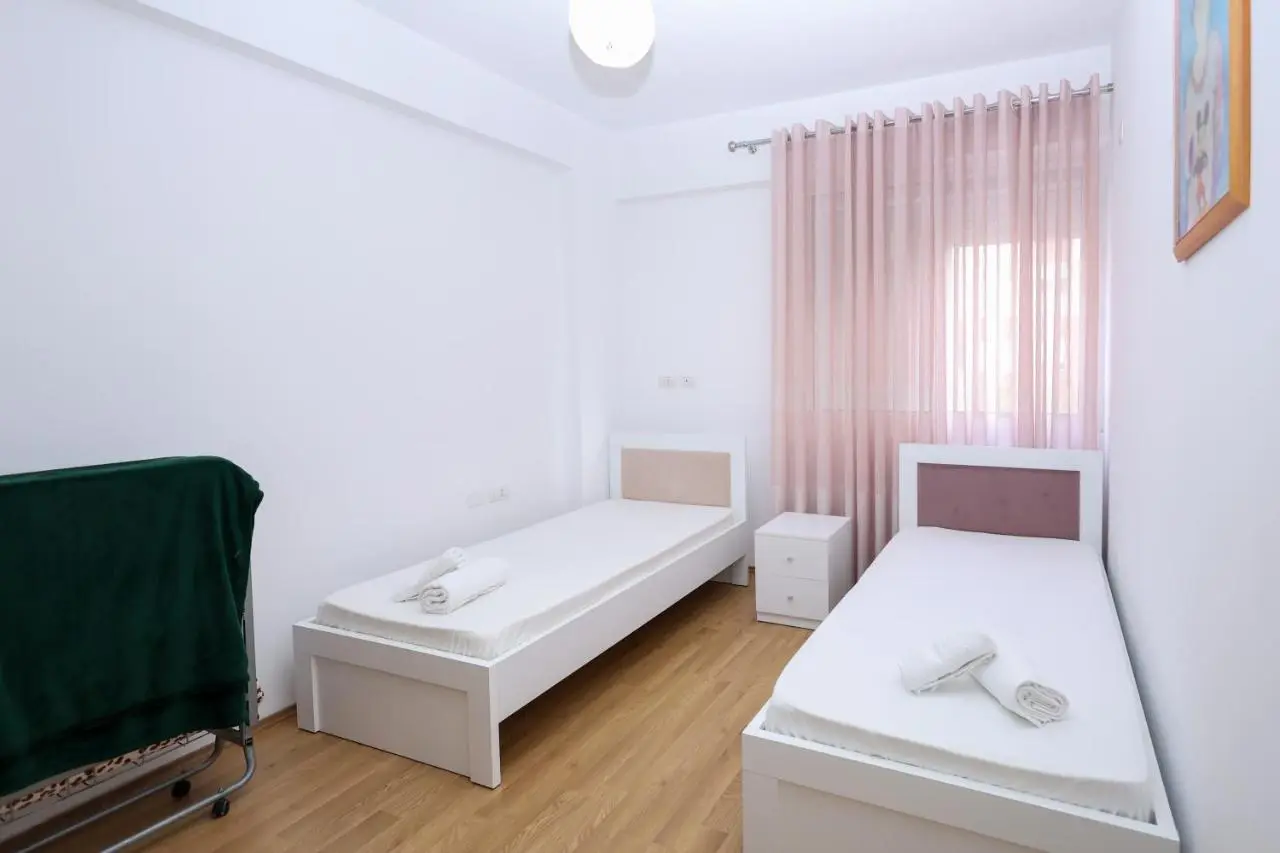 Romina Apartment