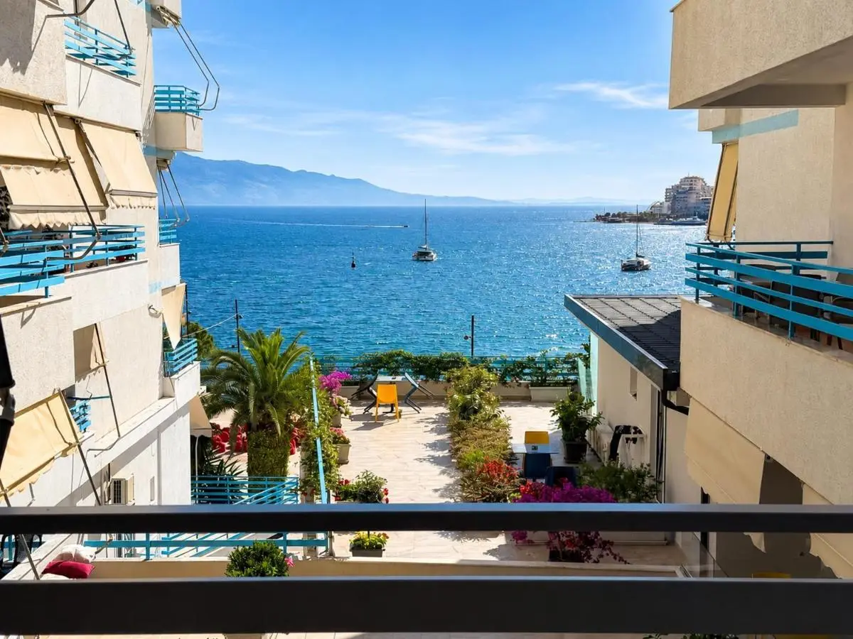 Aquamarine Apartments