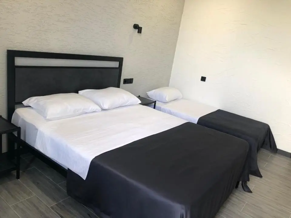 Hotel West Way