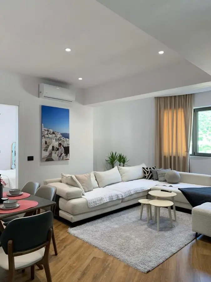 Emera Apartments