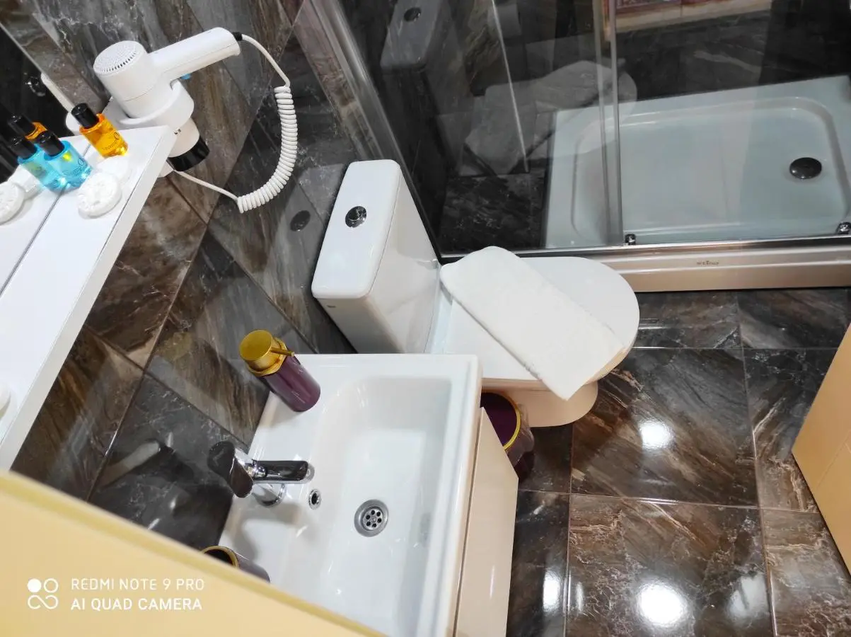 Lebon Hotel-Special Class