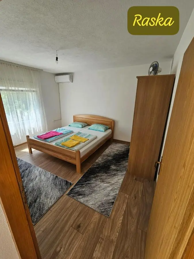 Omar, Una & Raska Apartmani