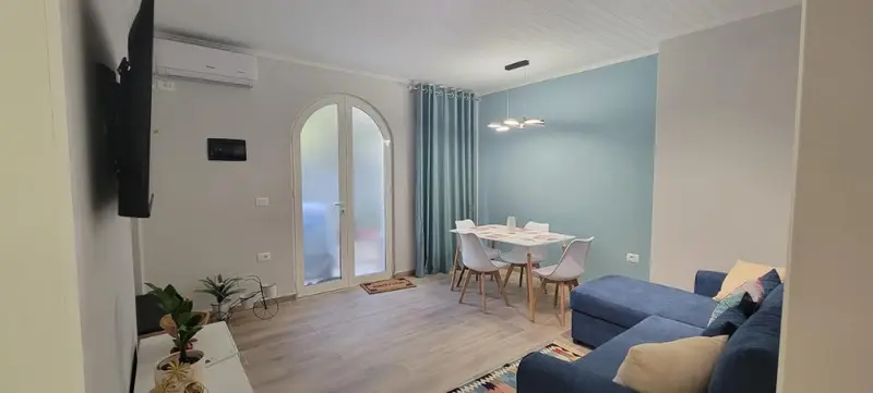 A Cheerful villa with free parking space