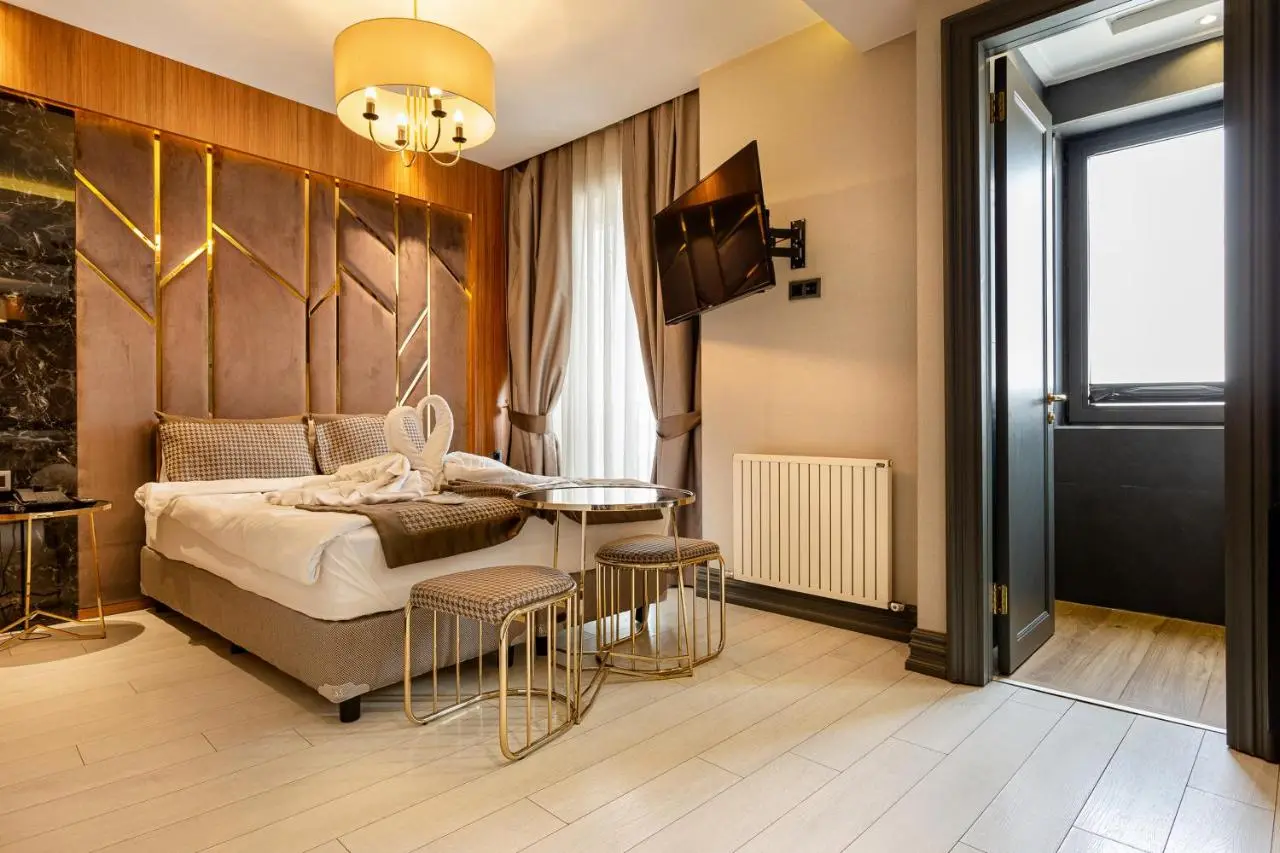 Santra Hotel
