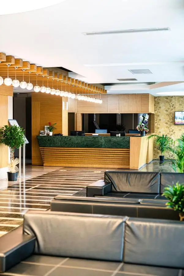 HALLEY OTEL