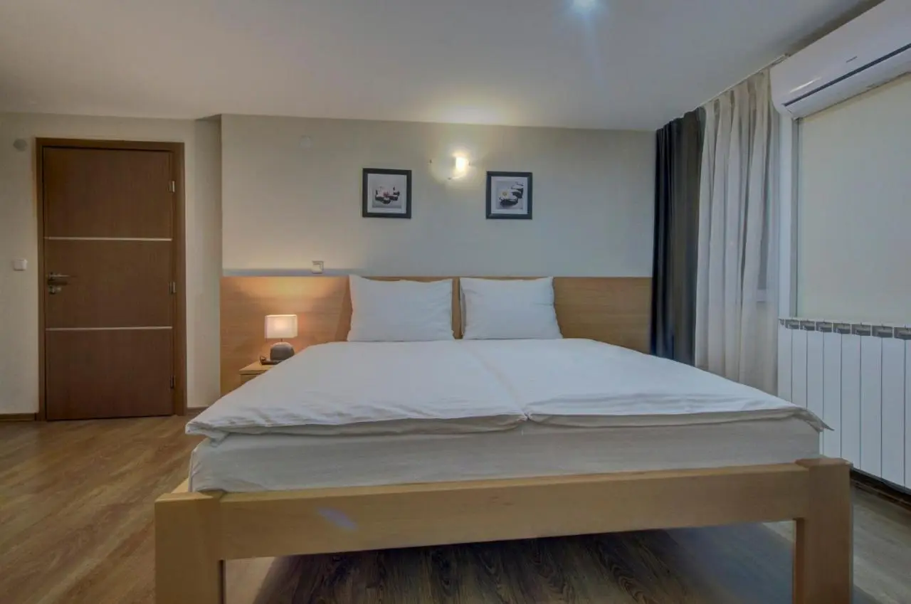 Tihe Noci Motel