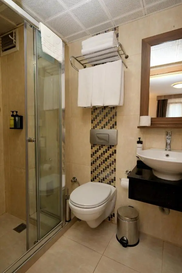 Pera Arya Hotel