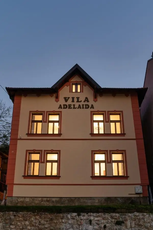 Villa Adelaida