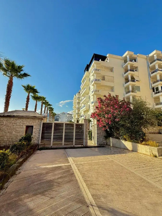 Limani Deluxe Apartments