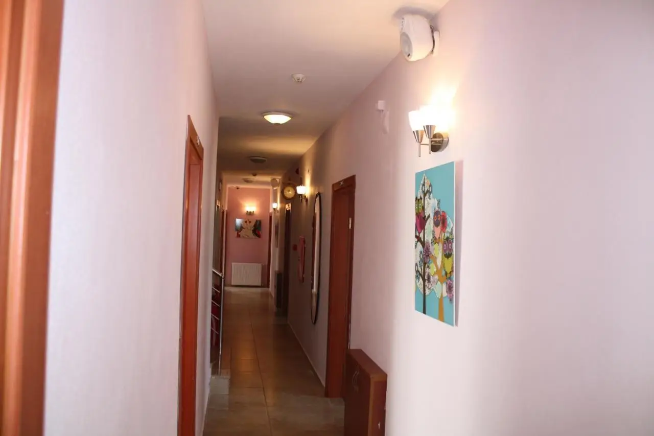 Sapphire Hotel