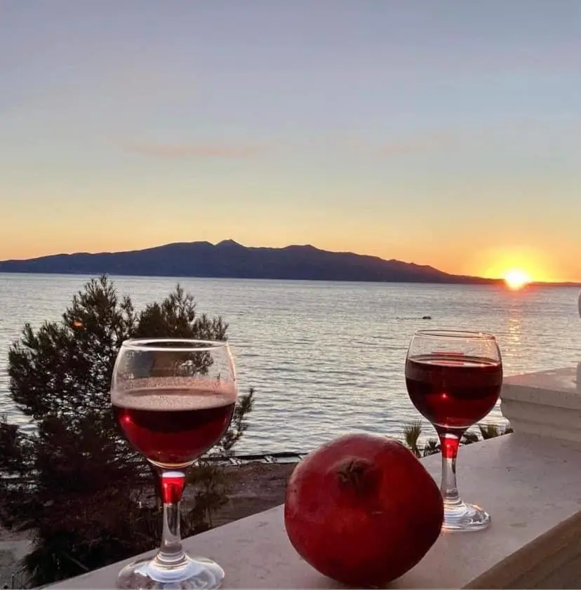 Kalemi's Beachside Hotel