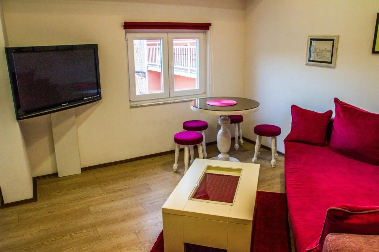 Magic river view Apartment